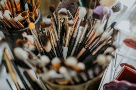 how to maintain makeup brushes to last