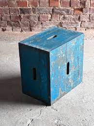 Turquoise Lc14 Cabanon Cube Stool By Le