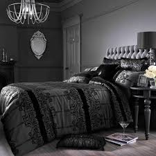 Black Bedding The Perfect Decoration