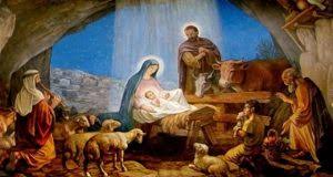 Tempat tidur bayi dalam bentuk palungan menjadi bagian perayaan natal yang dipasang di setiap rumah orang katolik. 3 Makna Kelahiran Yesus Di Kandang Domba Mebinonline Org