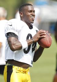 Brown, who had one catch for 10 yards sunday, was seen on the sideline in the second half of tampa's divisional round win over the saints. Pittsburgh Steelers Wide Receiver Antonio Brown Participates During Training Camp Drills At Saint Vincent College Pittsburgh Steelers Steeler Nation Steelers