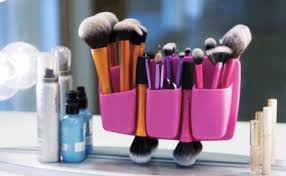 8 genius makeup storage ideas for small