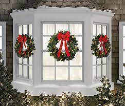 The Best Wreaths For Windows