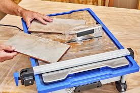 what is a wet tile saw and how to use it