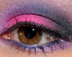 dramatic smoky eyes in hot fuchsia pink