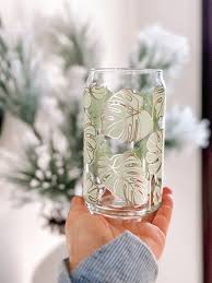 Monstera Leaf Beer Can Glass Iced