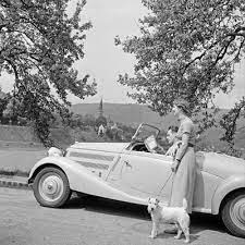 An Neckargemünd Mercedes Benz Auto in der Nähe von Heidelberg, Deutschland  1936, gedruckt 2021 bei Pamono kaufen