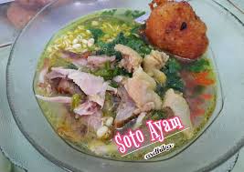 Cara menikmati soto ayam madura adalah dengan koya dan sambal cabai rebus. Rahasia Membuat Soto Ayam Bening Seger Enak Dan Antiribet Resep Indonesia