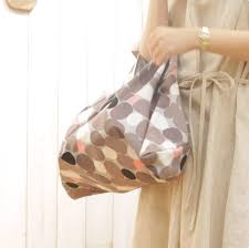 100均手ぬぐいで あずま袋 をdiy 5分で作れる あずま袋 手作り 簡単 diy エコバック お弁当包み 100均 安い 子ども ママタス 段ボールの家 お弁当袋 お弁当 包み