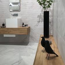 Tilestone Marble White Bathroom