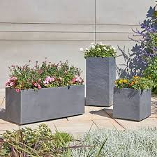 The earthy tones of this pot are perfect for displaying plants in. Durdica Rectangular Dark Grey Trough H 430mm L 1000mm Garden Troughs Plastic Plant Pots Gray Planter
