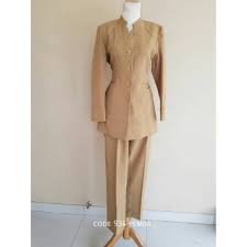 Baju dinas merupakan seragam wajib yang dikenakan setiap hari. 40 Trend Terbaru Model Baju Kerja Kuning Kaki Maria Space