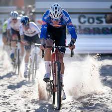Mathieu Van der Poel wins Benidorm Cyclocross World Cup – Fenix Cycling Team