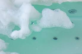 3 best ways to get rid of hot tub foam