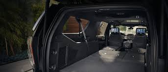 2021 chevy suburban dimensions cargo