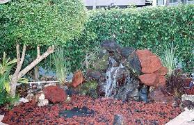 the pros and cons of lava rock as mulch
