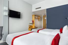 Hotel in troisdorf near spich station and the airport, with breakfast included and a bar. Holiday Inn Express Cologne Troisdorf Offnungszeiten Adresse Telefon