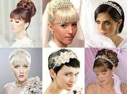 Можно выполнить разные свадебные прически на средние волосы. Svadebnaya Pricheska S Chelkoj Foto Varianty Aksessuary