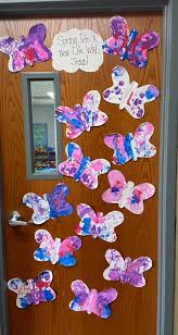 springtime door decorations