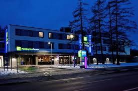 At holiday inn hotels & resorts® we pride ourselves in delivering warm and welcoming experiences for guests staying for business or pleasure. Holiday Inn Express Munich Olympiapark An Ihg Hotel In Munchen Hotels Com