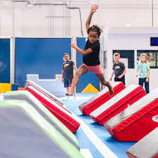 Don't give up on health + fitness, stay active with us by joining ninja kidz home learning. Extreme Play For Kids 5 Spots Where L A Kids Can Run Flip And Fly L A Parent