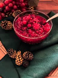 homemade cranberry raspberry sauce with