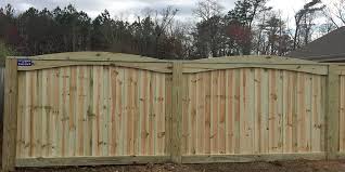 Wood fencing types can come in plenty of styles, each of them offering varied properties. Choosing A Wood Fence Style Ivy Fence Company Tupelo