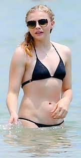 Celebrity Chloe Moretz Body Type One Shape Physique
