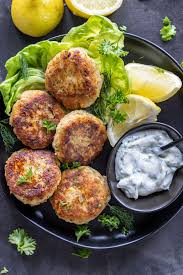 salmon cakes with canned salmon