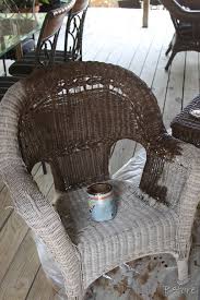 painting wicker furniture