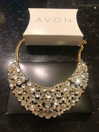 brand new avon zaneta necklace