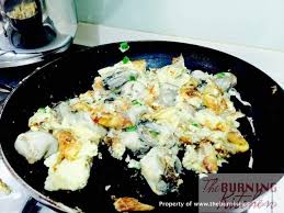 fried oyster omelette or luak or