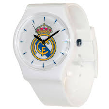 The club has traditionally worn a white home kit since inception. 38mm Real Madrid Fc White Licensed Team Watch With Official Real Madrid Crest Buy Online Soccermadusa