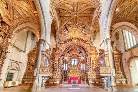 Lainey wilson things a man oughta know. 10 Must See Gothic Churches In Portugal