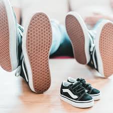 kids shoe size by age get your child s