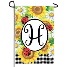 lawn and garden flags