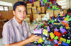 Profil cv jaya setia plastik : Fakhrudin Mainan Anak Buatannya Dikira Made In China Indonesia Proud