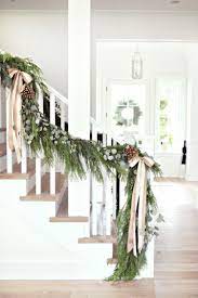 Décoration escalier Noël : idées inspirantes pour sublimer votre entrée!