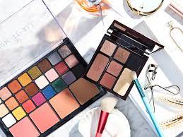 makeup kits and palettes