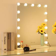 17 Best Lighted Makeup Mirrors Of 2022