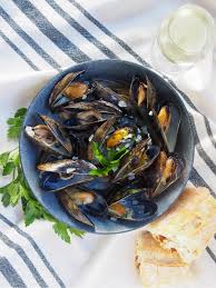 mussels in white wine moules