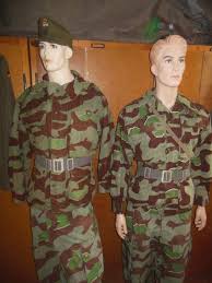 In 1985, it consisted of 495 000 men, of which over 335 000 were in the army and 230 000 conscripts. Bundeswehr Combat Uniform And Equipment From 1956 1970 Germany Post 1945 Bundesrepublik Ddr Gentleman S Military Interest Club