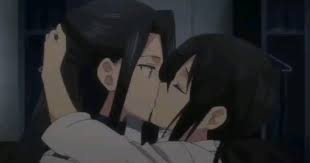 Yuri kiss