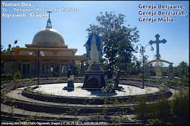 Daerah istimewa yogyakarta 16 km. Gereja Katolik Santa Perawan Maria Fatima Sragen Kabupaten Sragen Jawa Tengah Ziarah Rohani Taman Doa Santa Perawan Maria Fatima Di