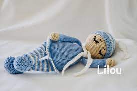 Sonia, la poupée endormie DIY modele Tuto gratuit - Fils de Lilou - tricot,  crochet, dentelle, couture, broderie, tuto modele gratuit