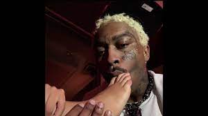 Your favorite Rappers sucking Toes Chords - Chordify