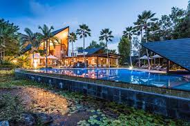 Crystalbrook superyacht marina and sugar wharf are worth checking out if an activity is on the. Niramaya Villas And Spa Port Douglas Aktualisierte Preise Fur 2021