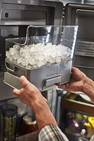 ice maker isn t dispensing ice