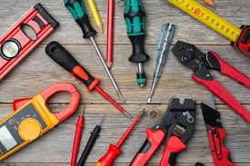 top 15 essential electrician tools for