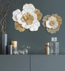 Modern Metal Flower Pendant Wall